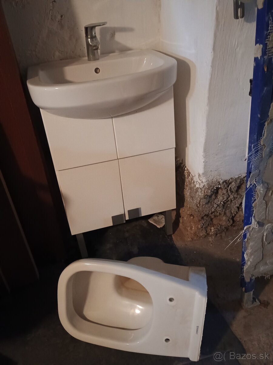 Wc misa Duravit a umývadlo s batériou hansgrohe - 4