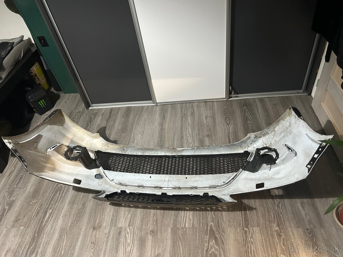 Nárazník Ford focus st - 4