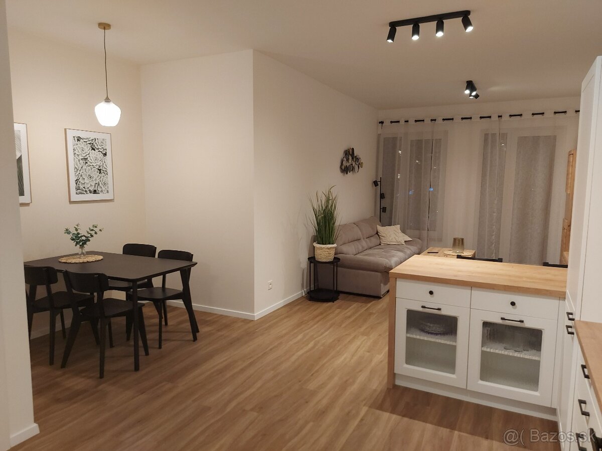 2-izbovy byt v centre Nitry / 1-bedroom flat in Nitra centre - 4