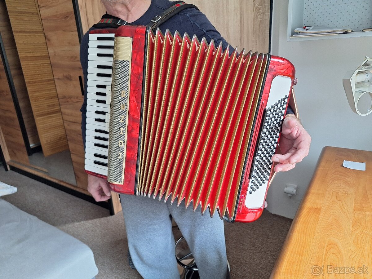 Akordeón HOHNER - 4