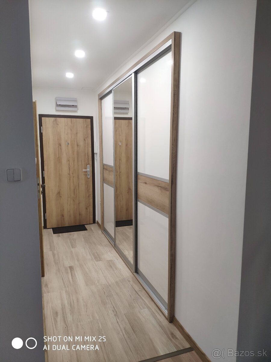 Prenájom 2 izbového bytu - 4