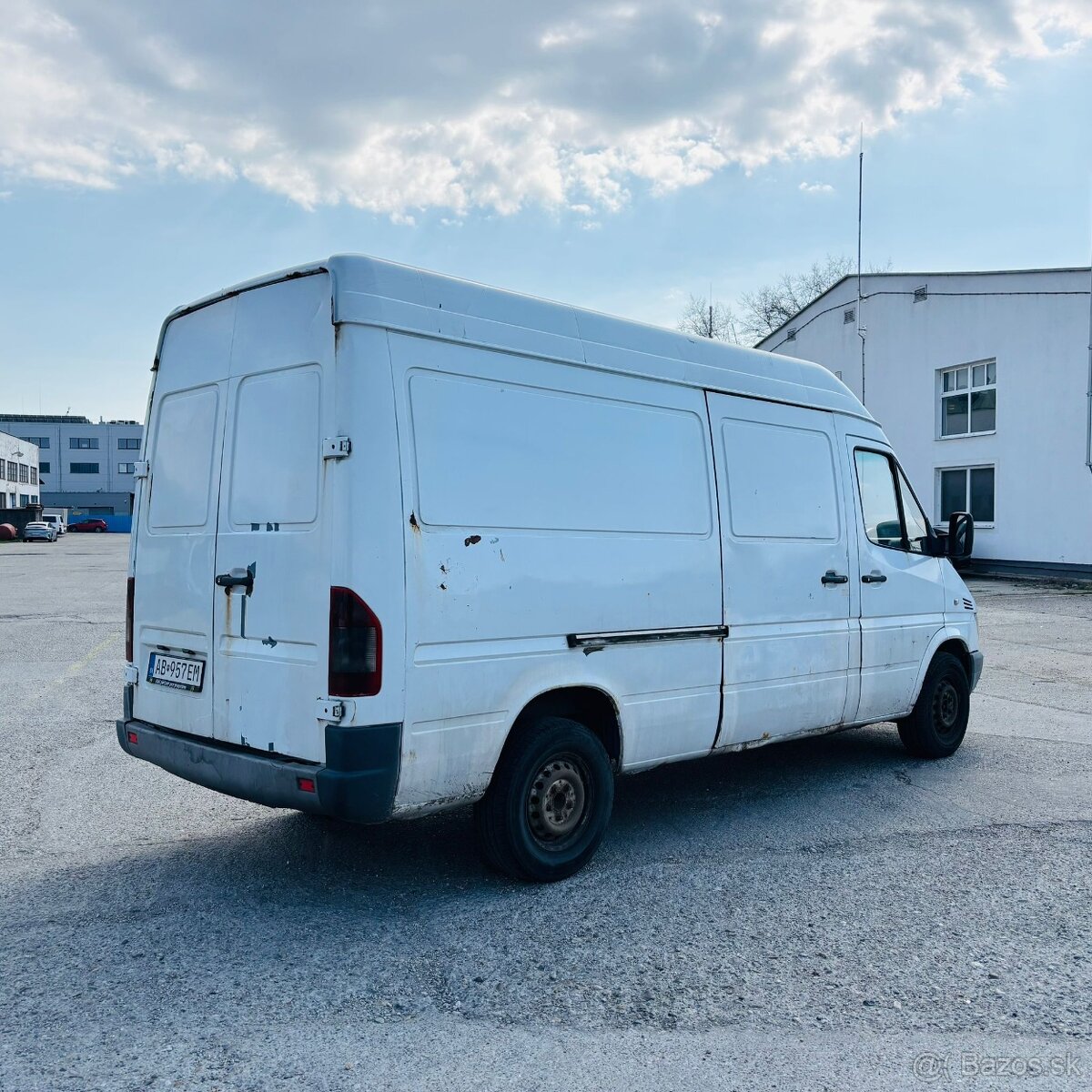 Mercedes-Benz Sprinter - 4