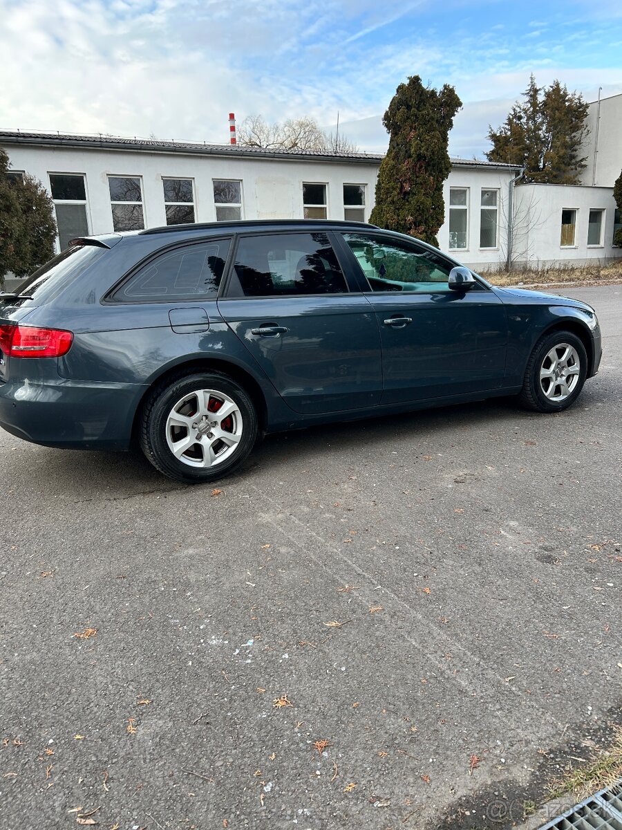 Audi A4 B8 Avant 2.0tdi šedá metalíza - 4
