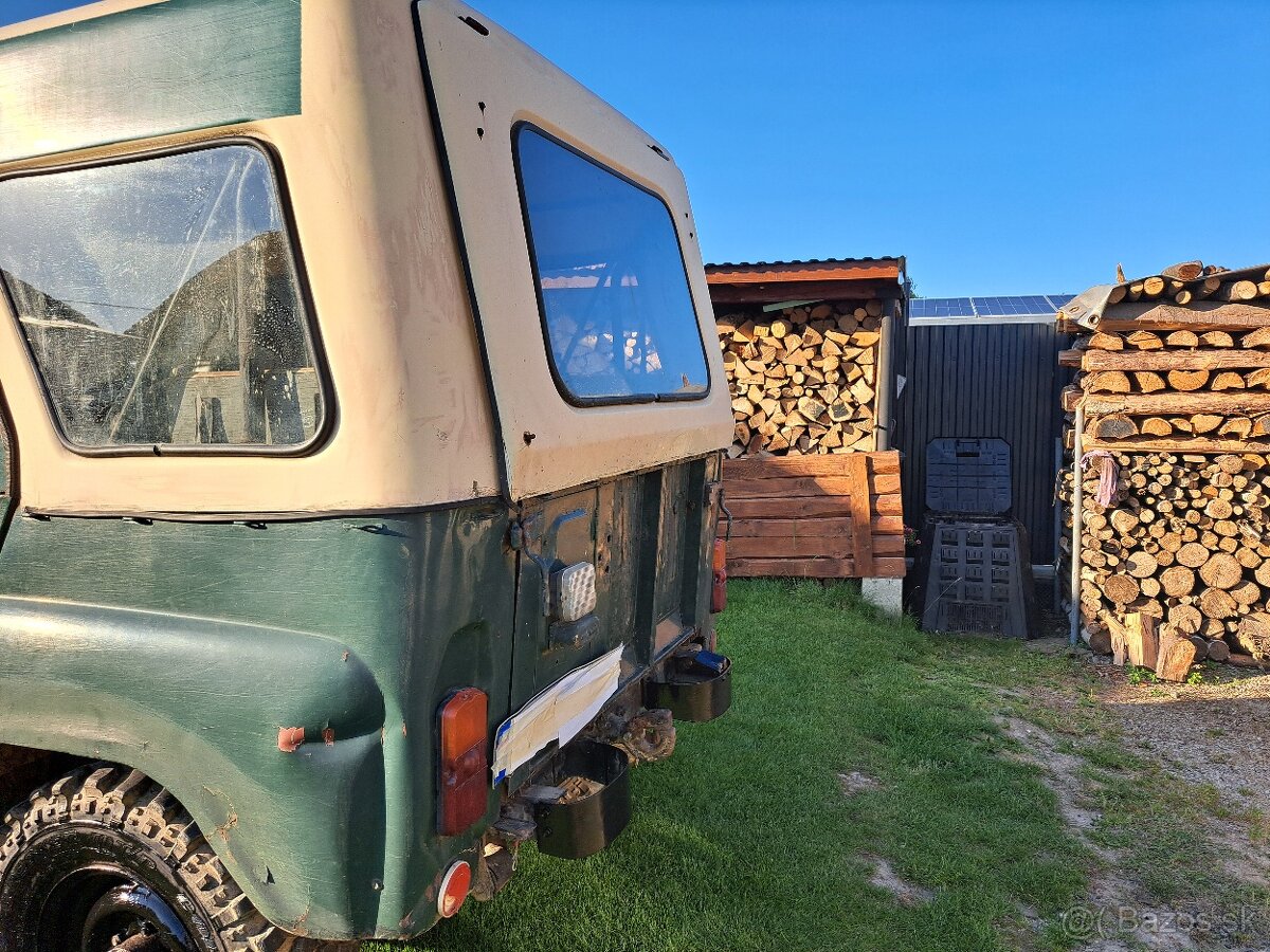 Uaz - 4