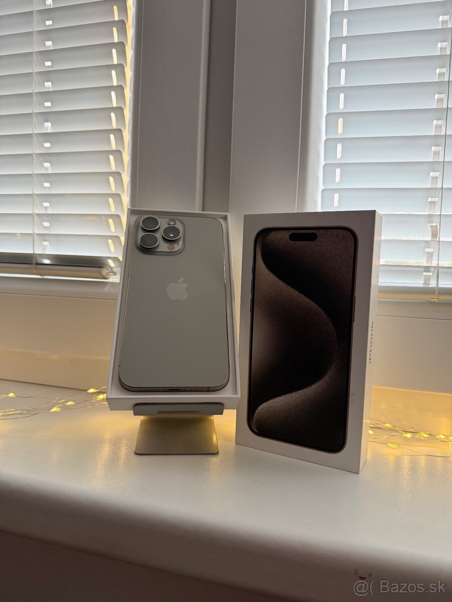 Apple iPhone 15 Pro Max 256GB - 4