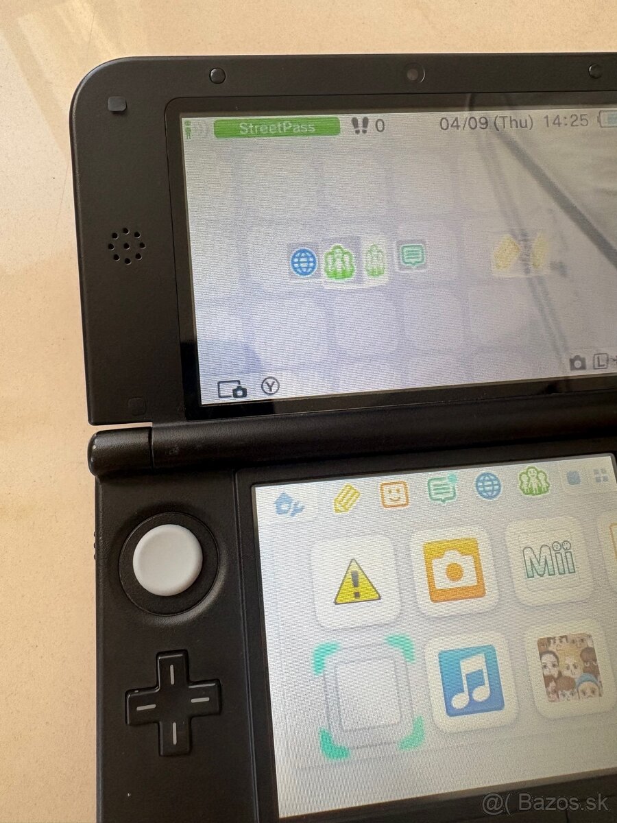 Nintendo 3DS XL Red + Black - 4