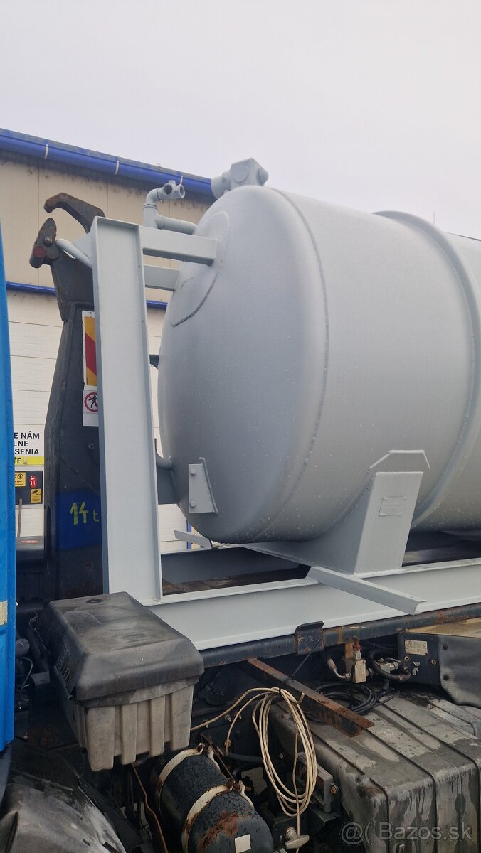 IVECO EUROCARGO 150E220 s novou cisternou - 4