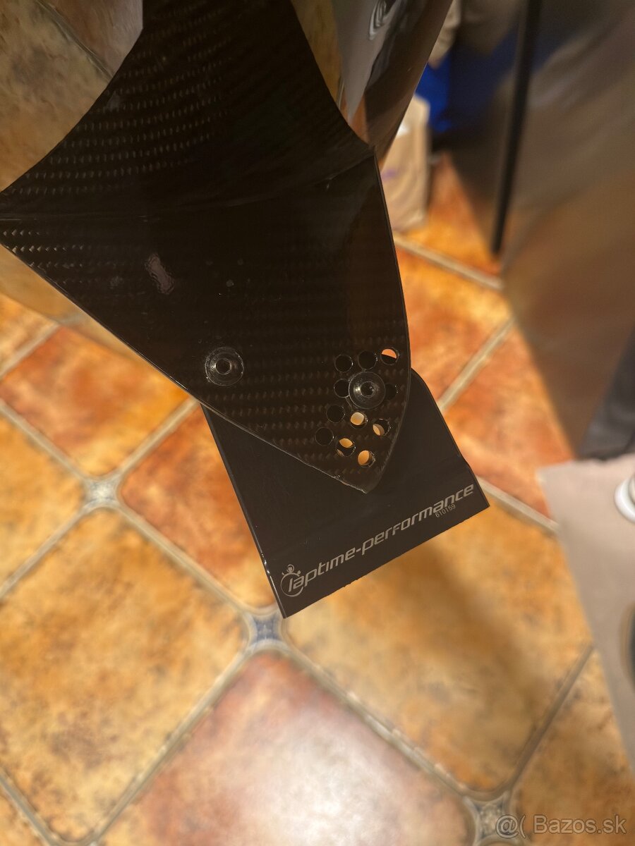 BMW M2 M3 M4 carbon kridlo - 4