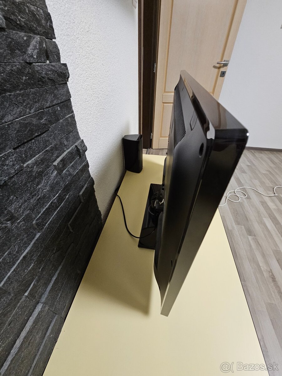 Samsung 82cm (32") - 4