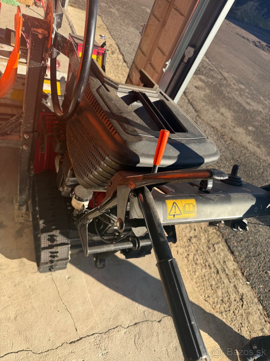 Predám snežnú frézu HSS760 ET - 4