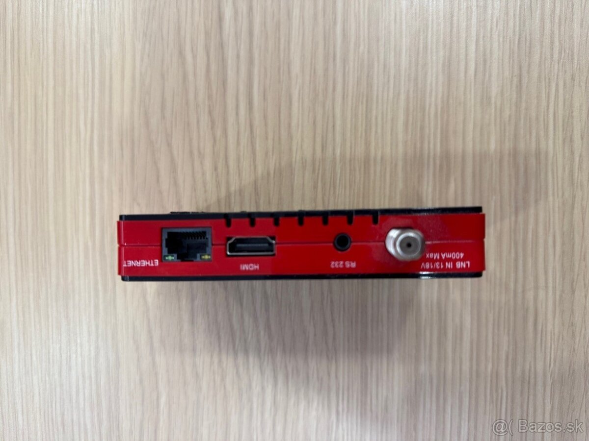 Satelitny prijimač AMIKO - 4