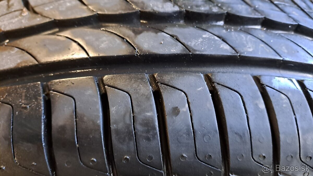 Predám 4ks jazdené letné 195/55r16 2+2modely - 4