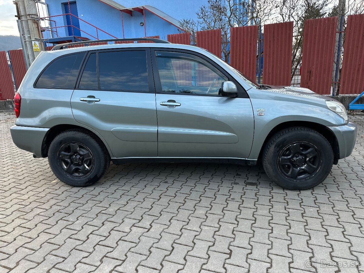 Toyota RAV 4 2.0 D-4D 5D - 4