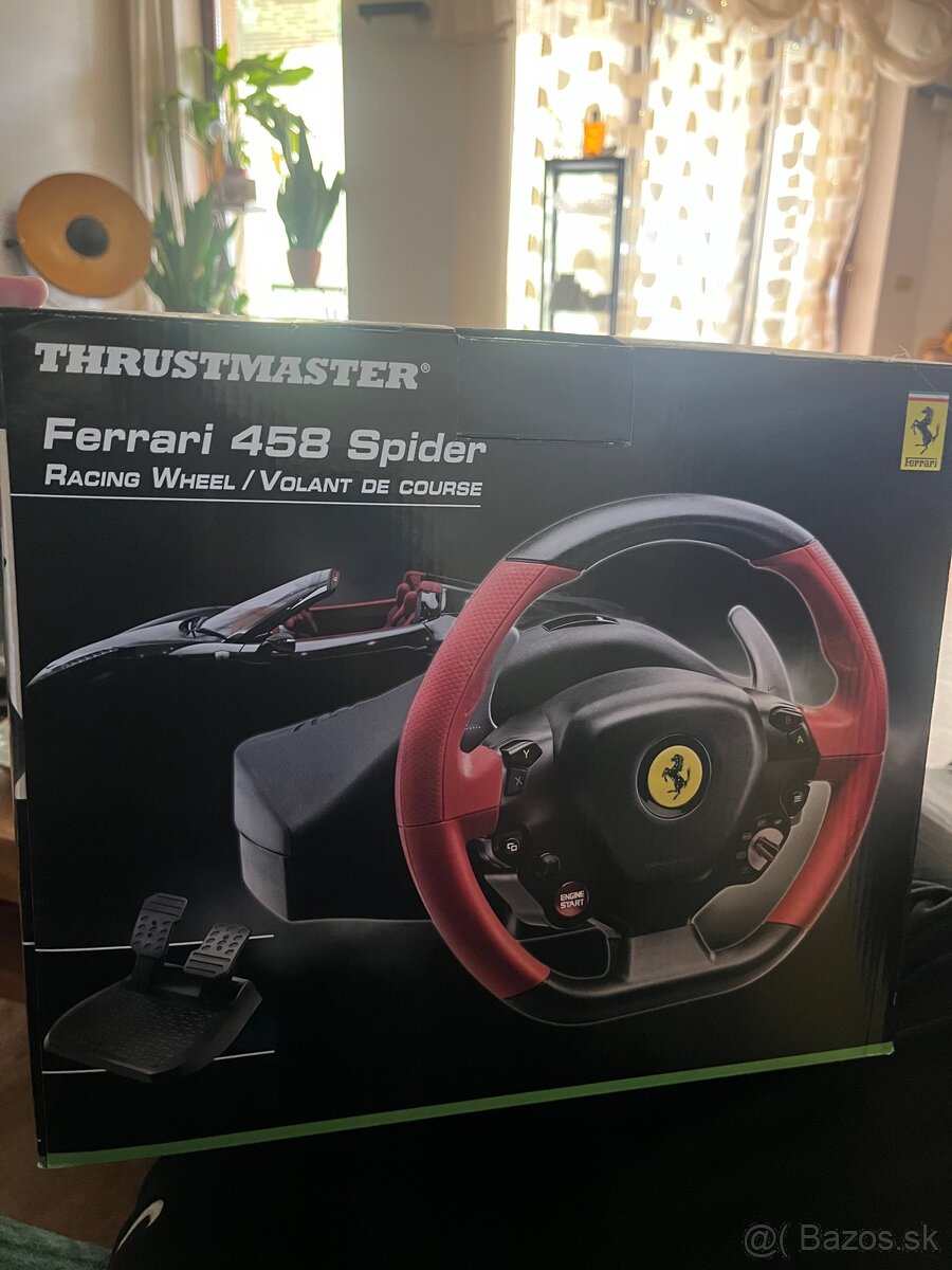 Thrustmaster Ferrari 458 Spider volant a pedále pre Xbox - 4