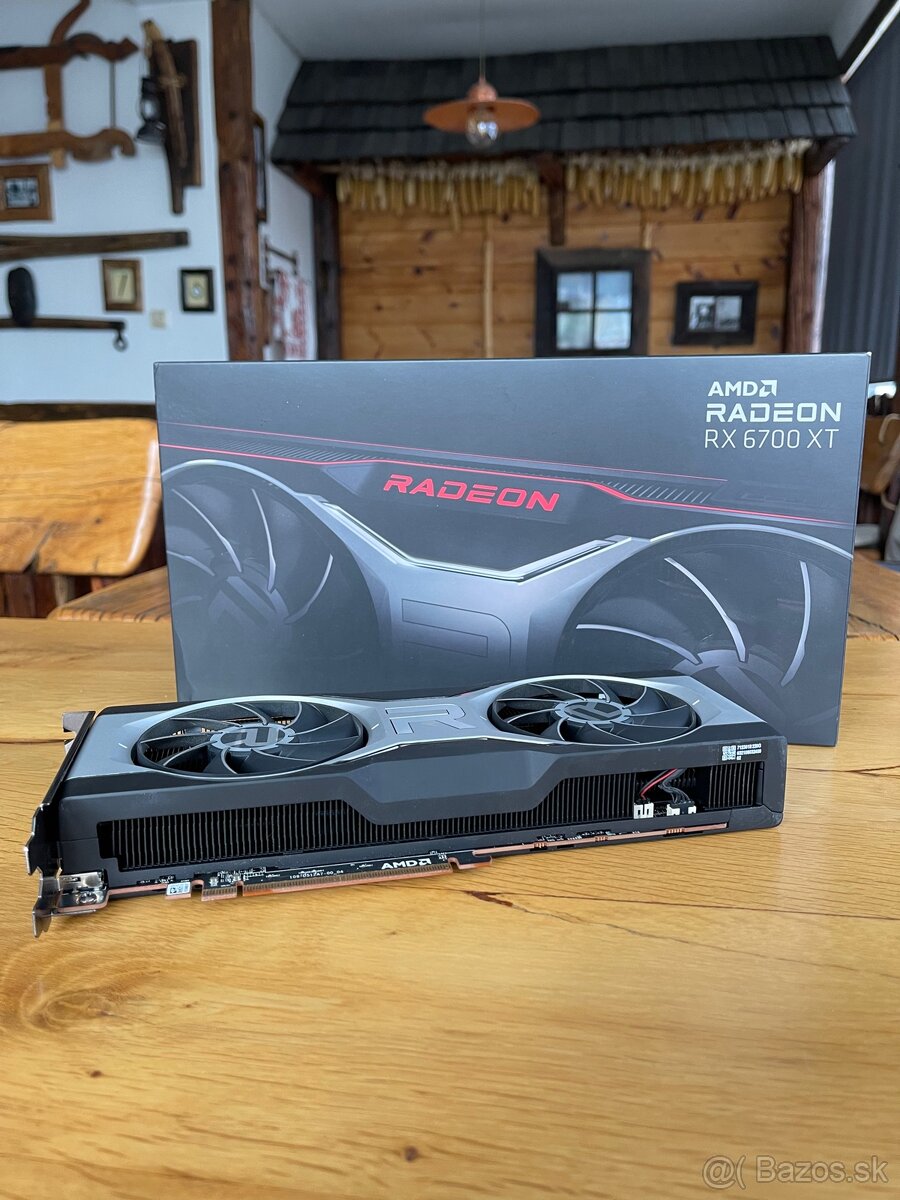 AMD Radeon 6700XT - 12GB - 4