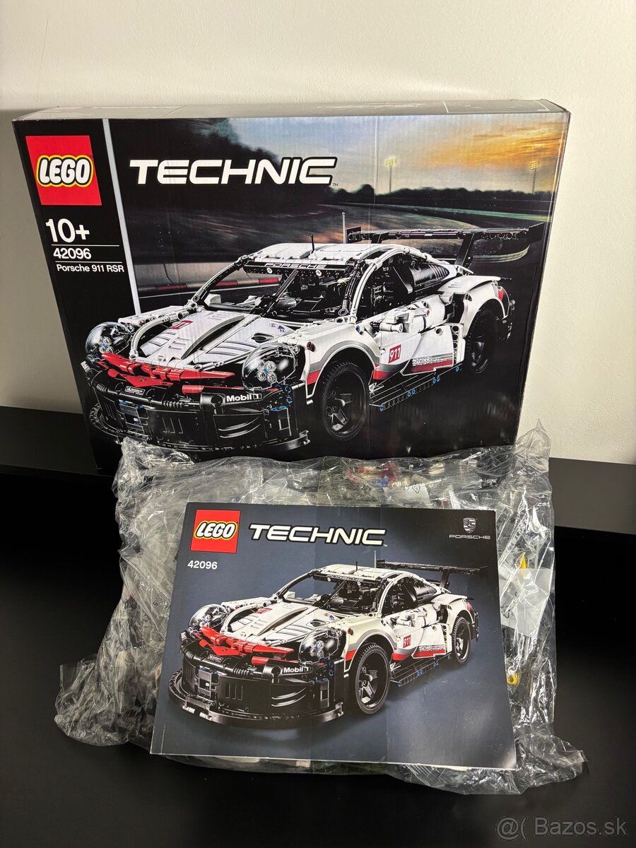 LEGO Technic Porsche 911 RSR (42096) - 4