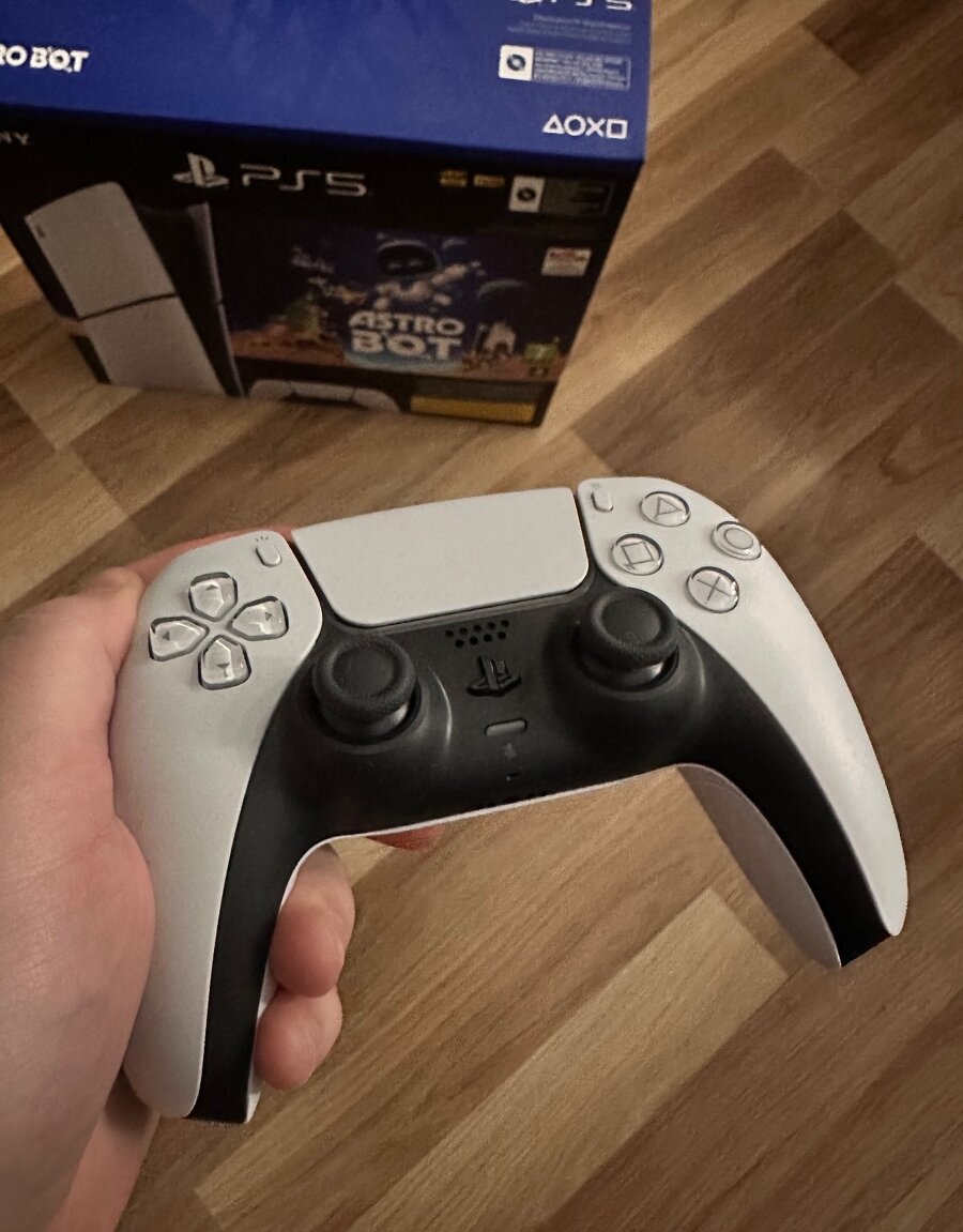Sony PlayStation 5 Slim Digital PS5 - 1x ovládač A 3 Hry - 4
