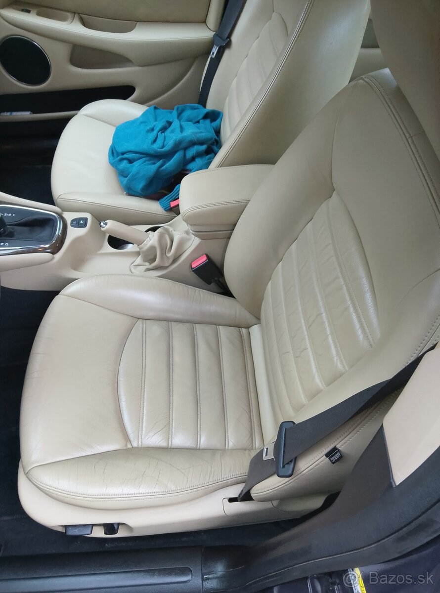 Predám jaguár x type 2.2 dízel 107kw - 4