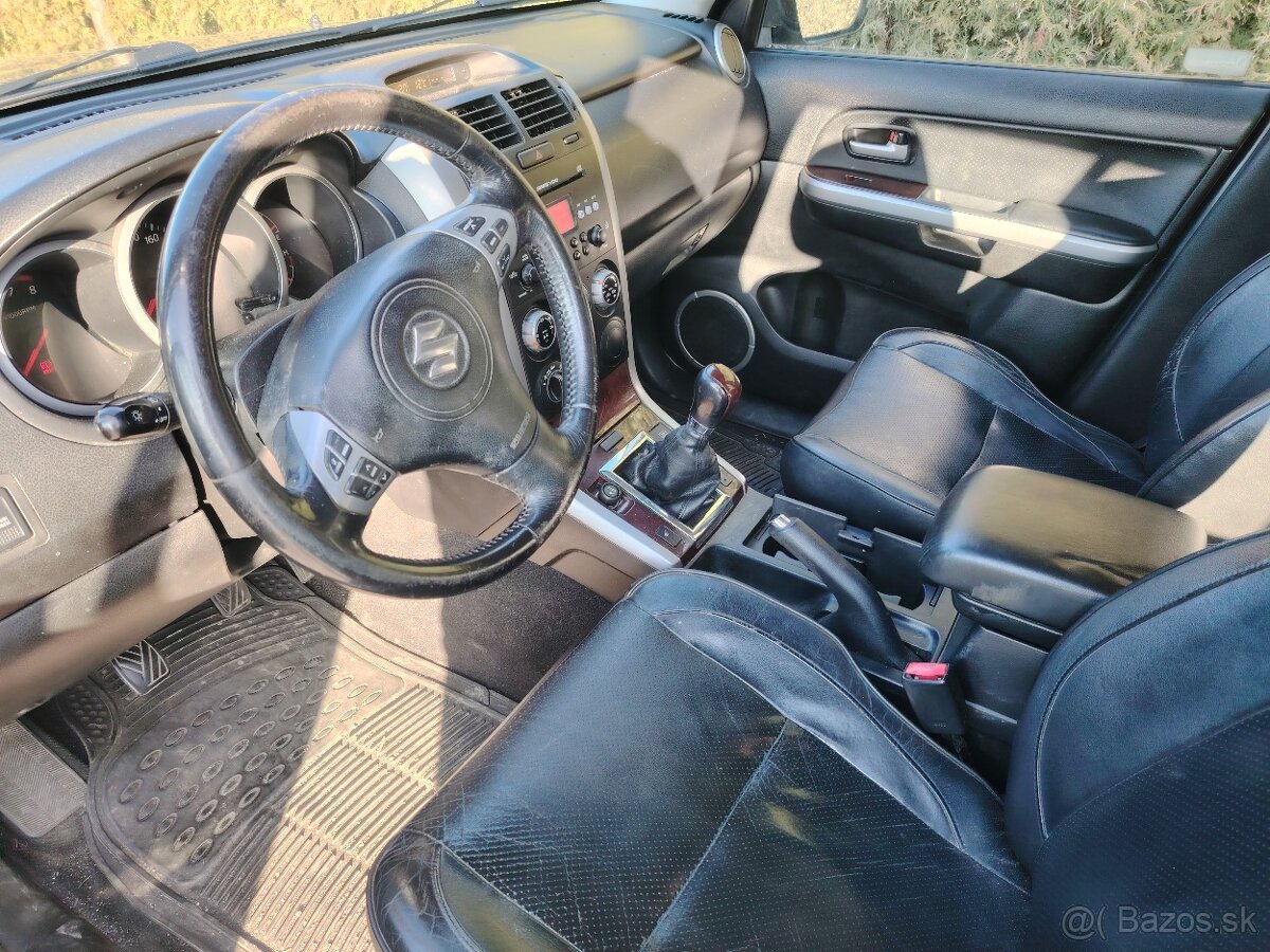 Suzuki Grand Vitara - 4