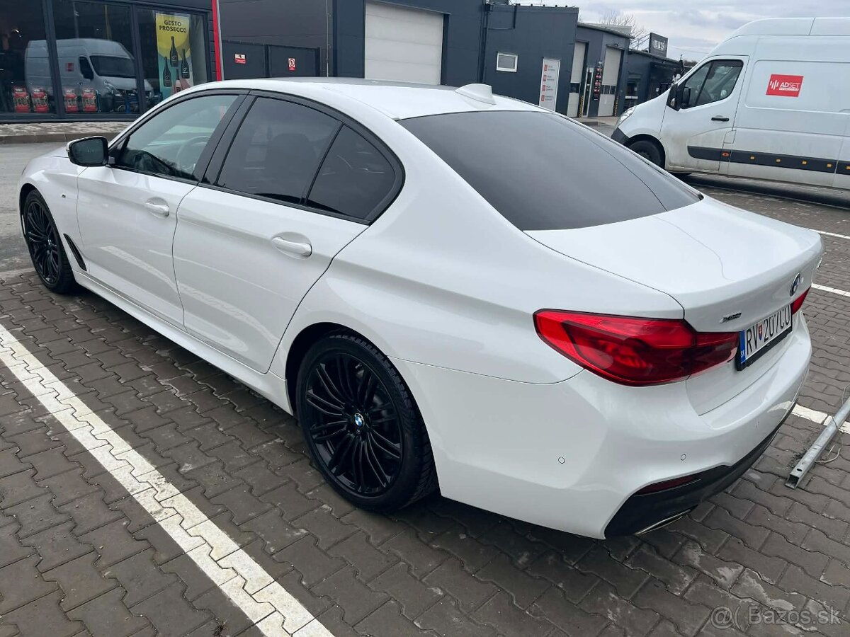 BMW 540i xDrive Limousine - Benzín - 4