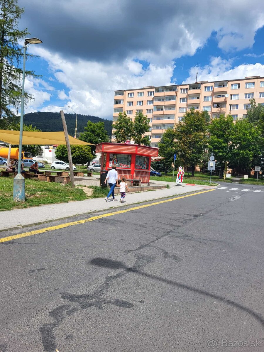 Jednoizbak v centre Brezna - 4