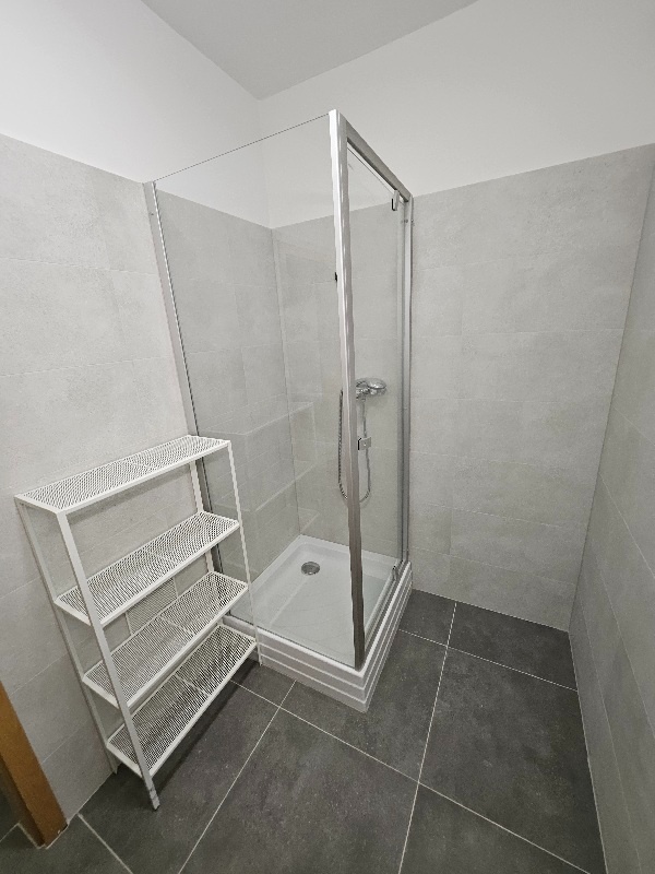 🌿Pekná 2lôžková izba s balkónom, tiché čisté bývanie v BA - 4