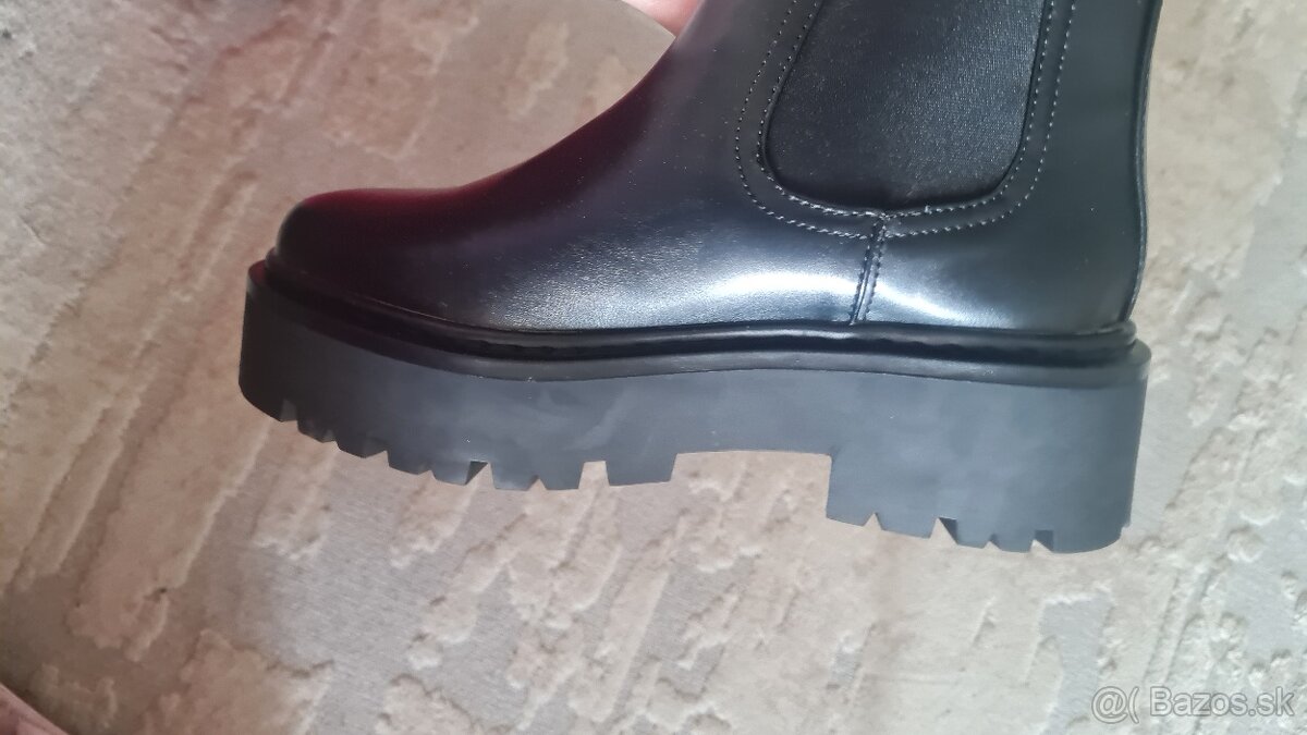 Čierne čižmy - 4