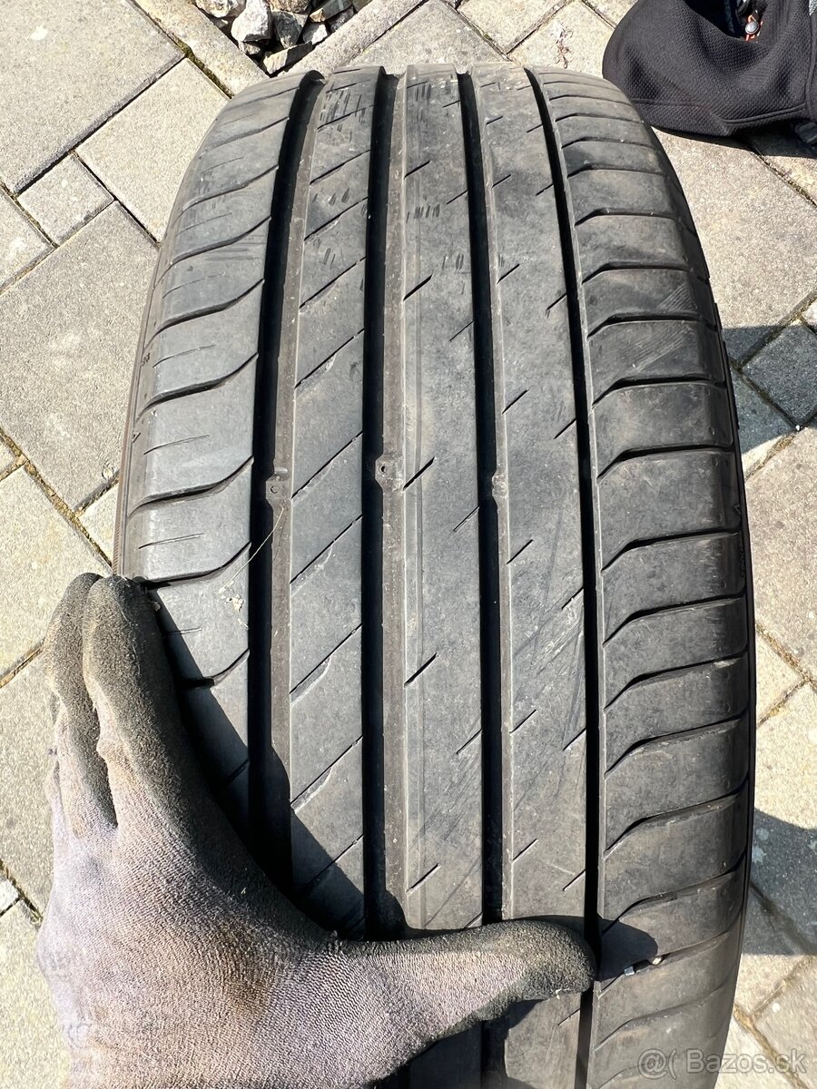 215/55 r18 letné 4kusy - 4