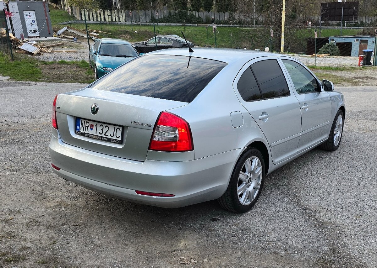 Škoda Octavia 1.6D, 2011, klima, 77kW - 4