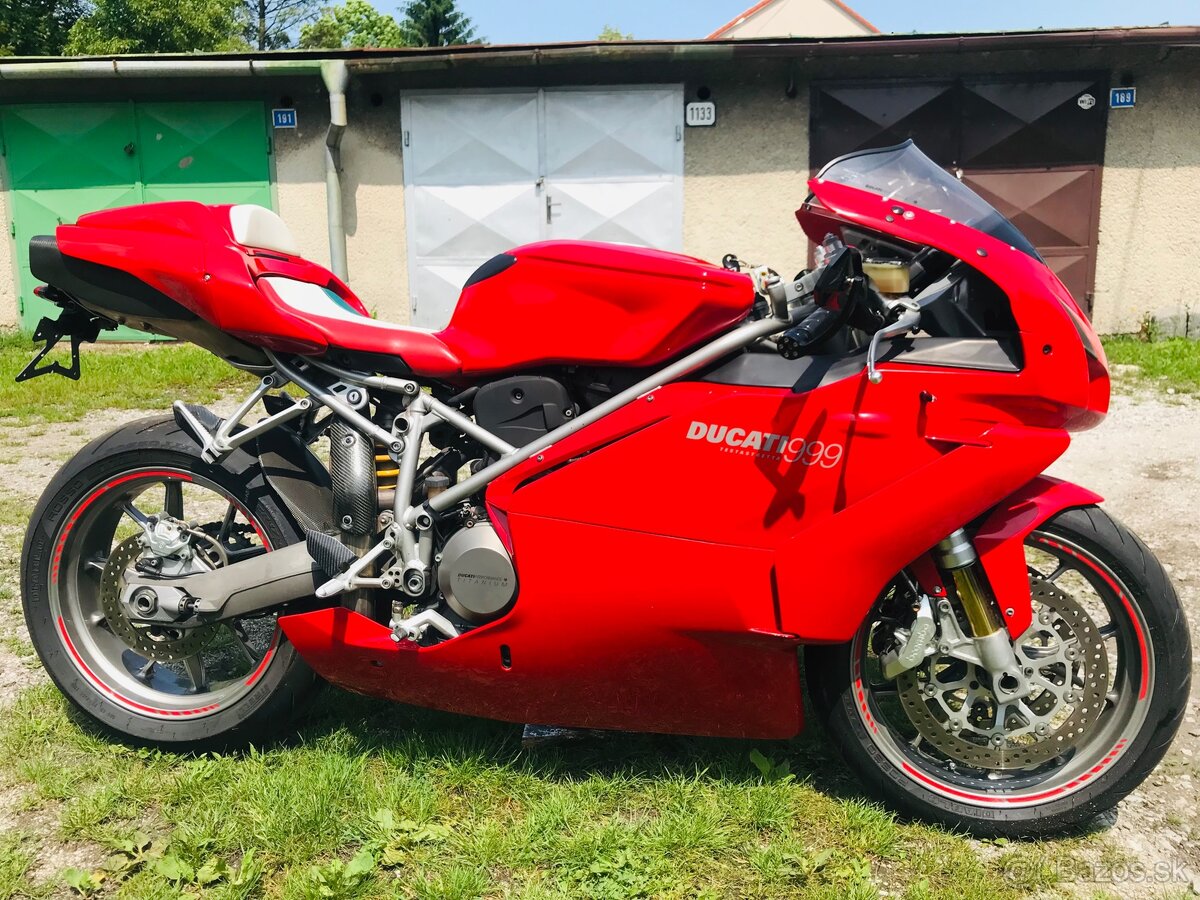 Ducati 999 - 4