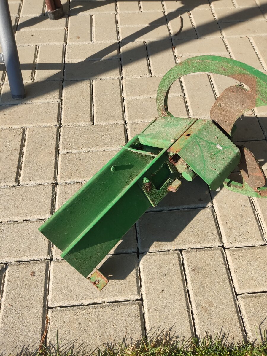 Rezačka trávy a žihľavy, veľká - 4