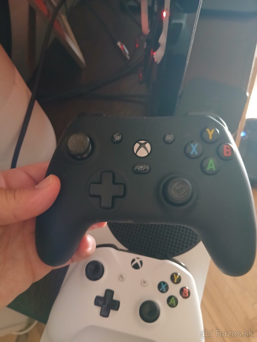 Xbox Series S ( 2 controller) - 4