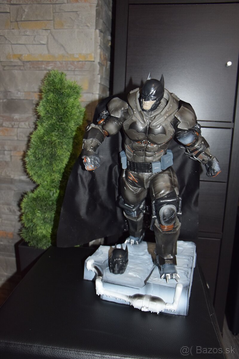Batman Armored figurka - 4