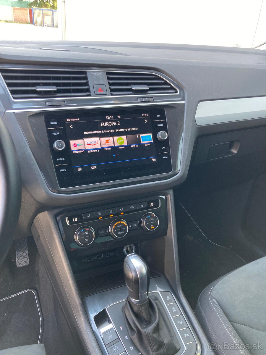 Volkswagen Tiguan - 4