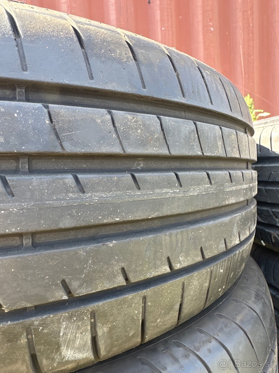 235/55 R18 good year - 4