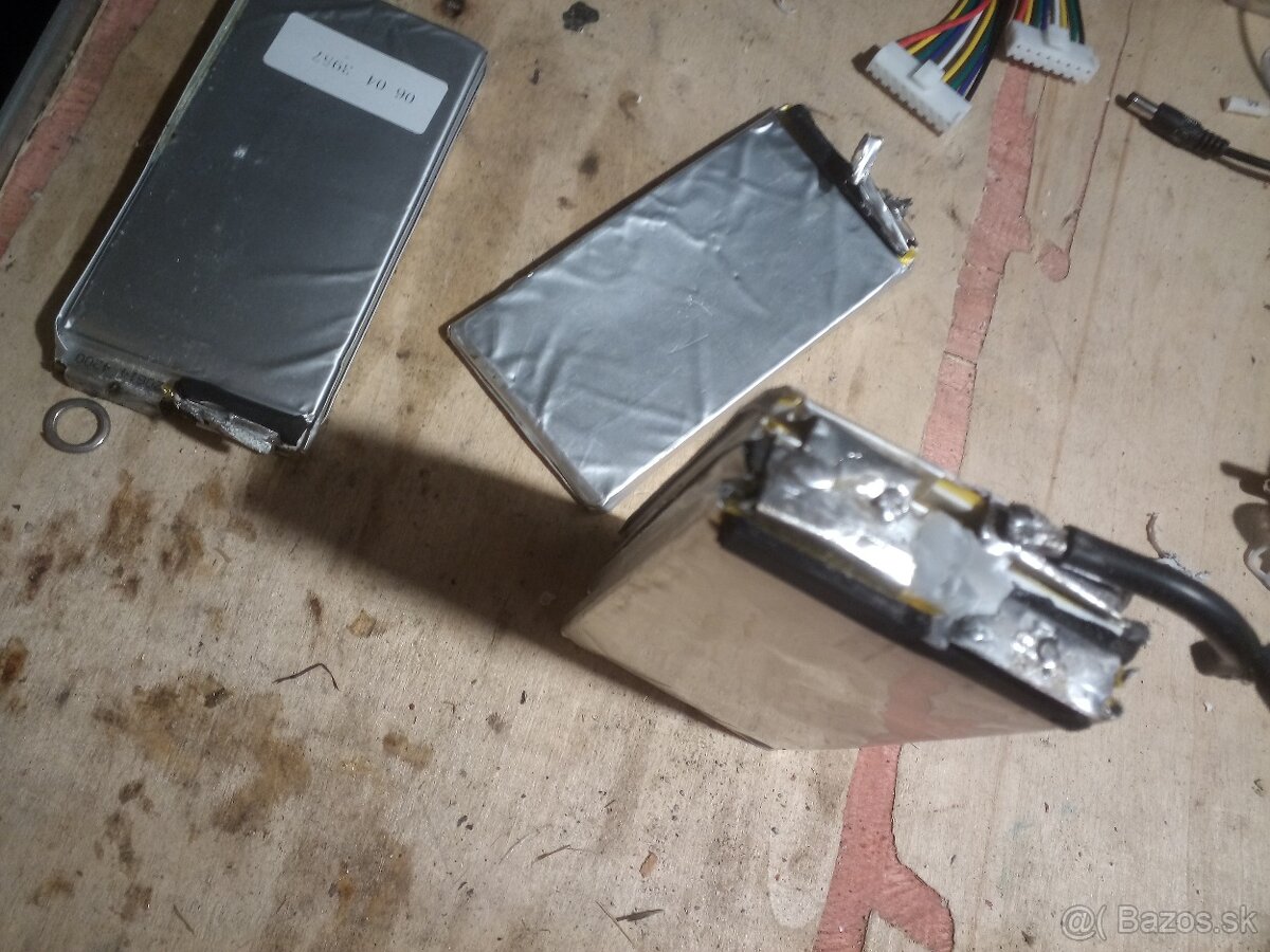 EVE 280Ah grade A+ 12v - 4