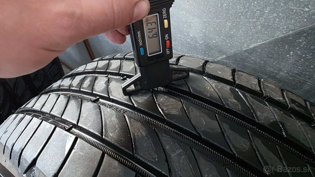 Predám letné pneumatiky Michelin Primacy4 /205/55 - 4