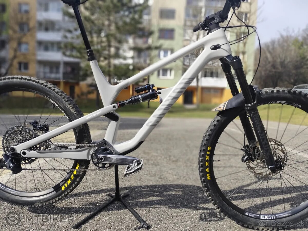 Canyon Spectral cf8 mullet XL - 4