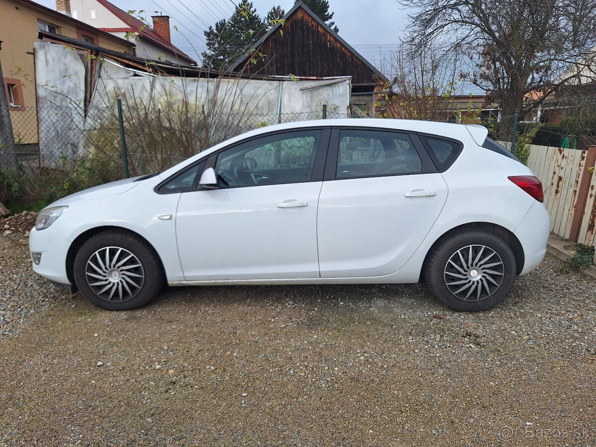 Predám Opel Astra - 4