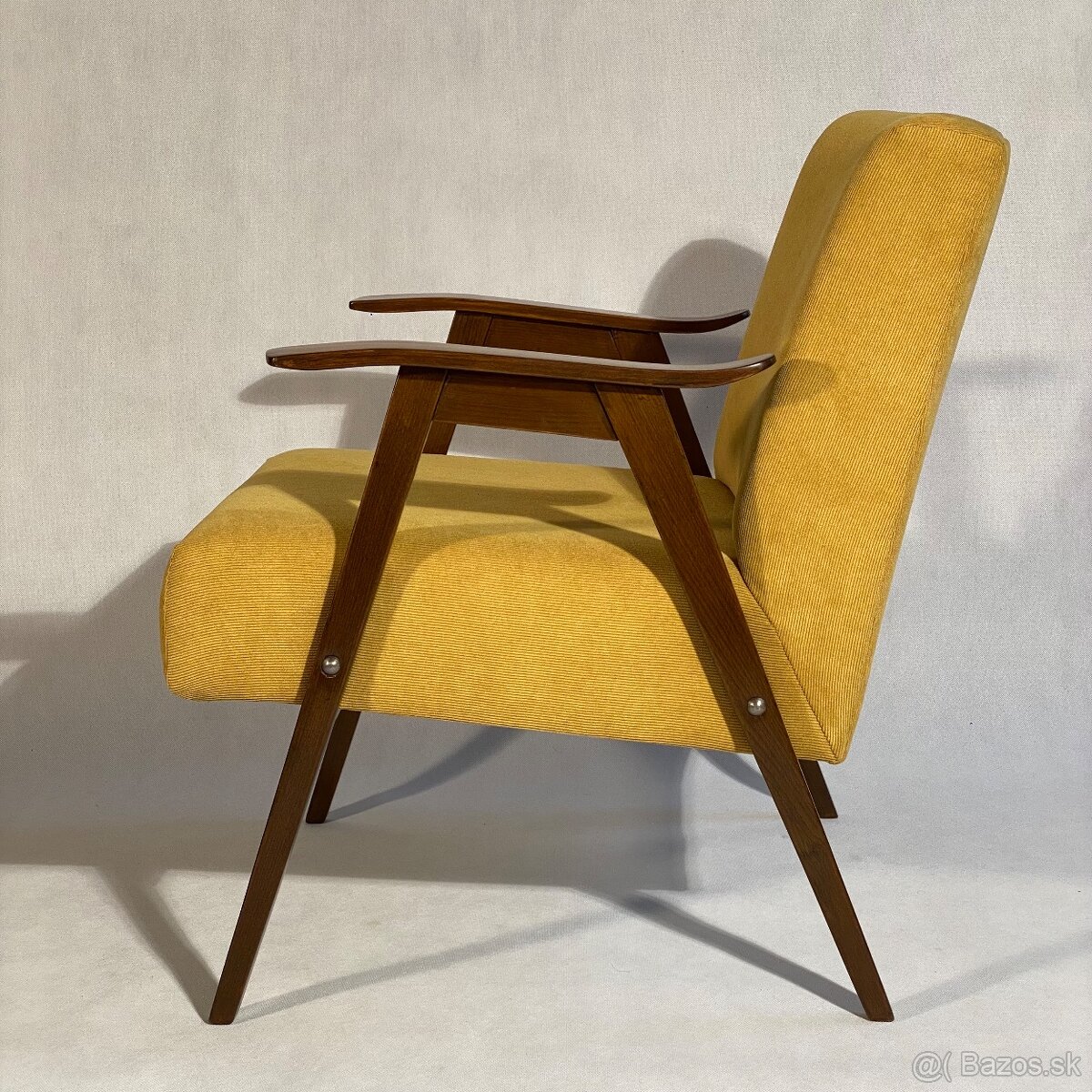 Retro kreslo z éry "Brusel" - 4