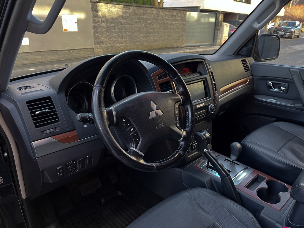 Mitsubishi Pajero Wagon 3.2 Super Select 4WD - 4