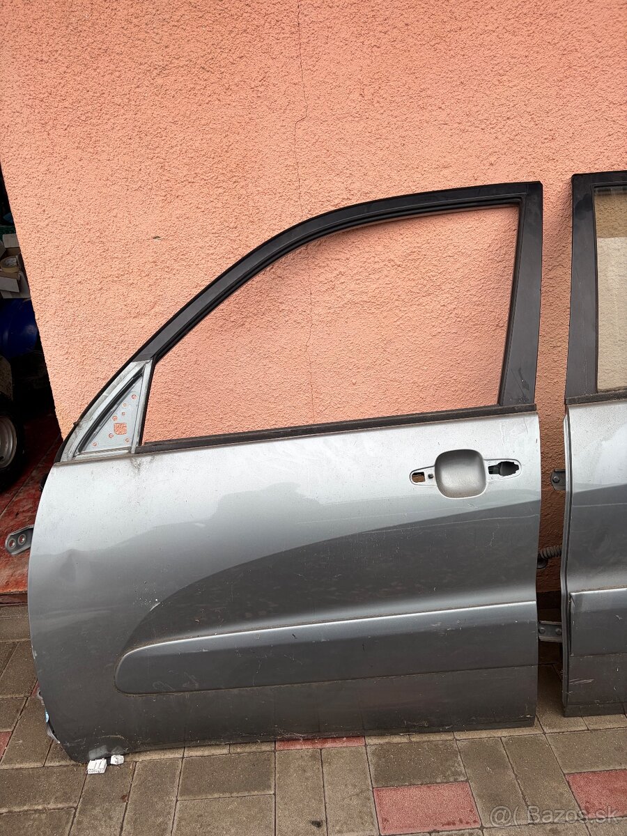 Toyota Rav4 Dvere - 4
