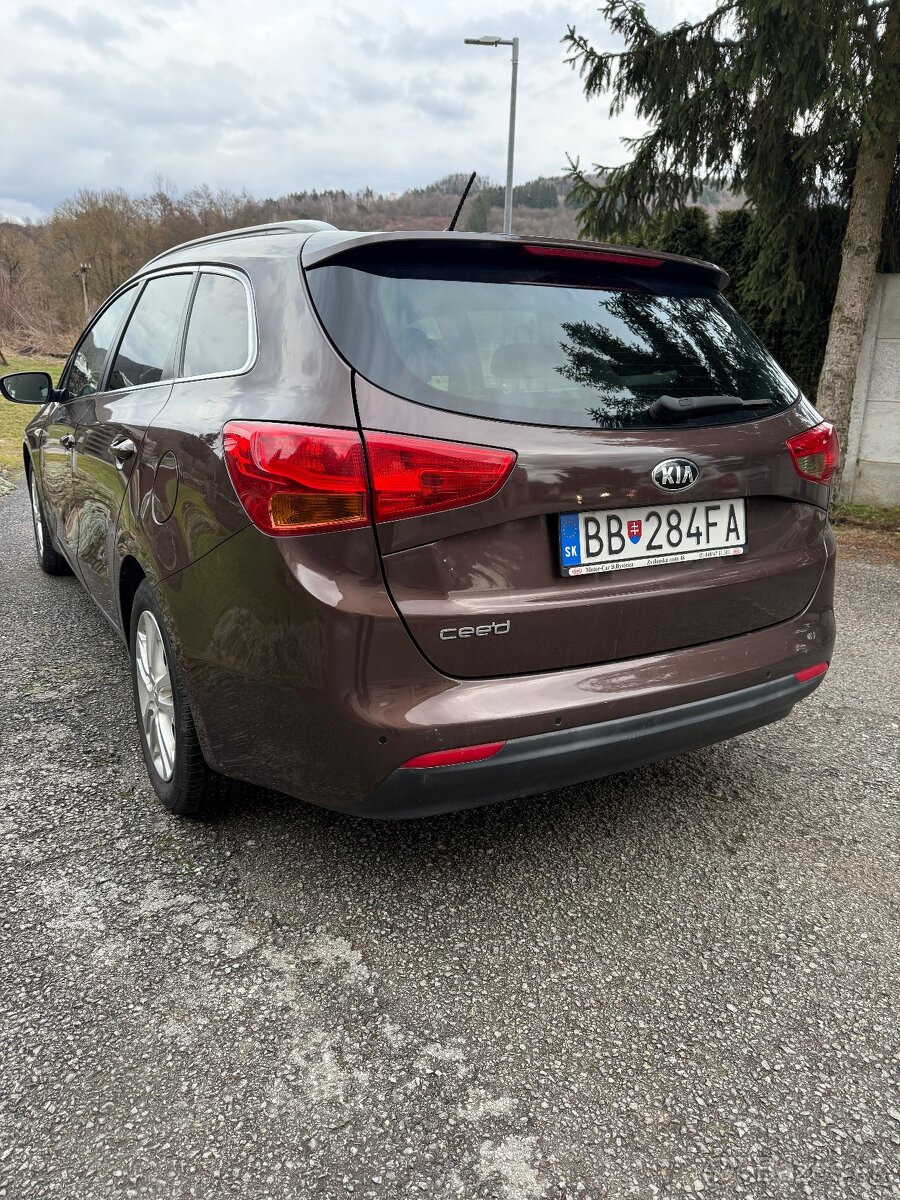 KIA Ceed SW 1.4 CVVT - 4