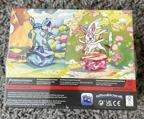 Pokémon TCG - Prismatic Evolutions Mini Tin display - 4