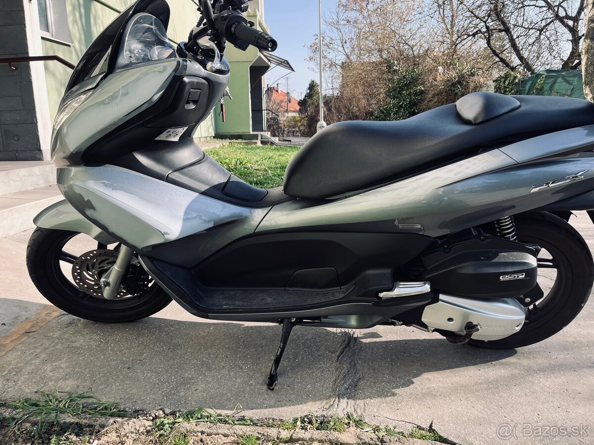 Predám Honda pcx 125 - 4