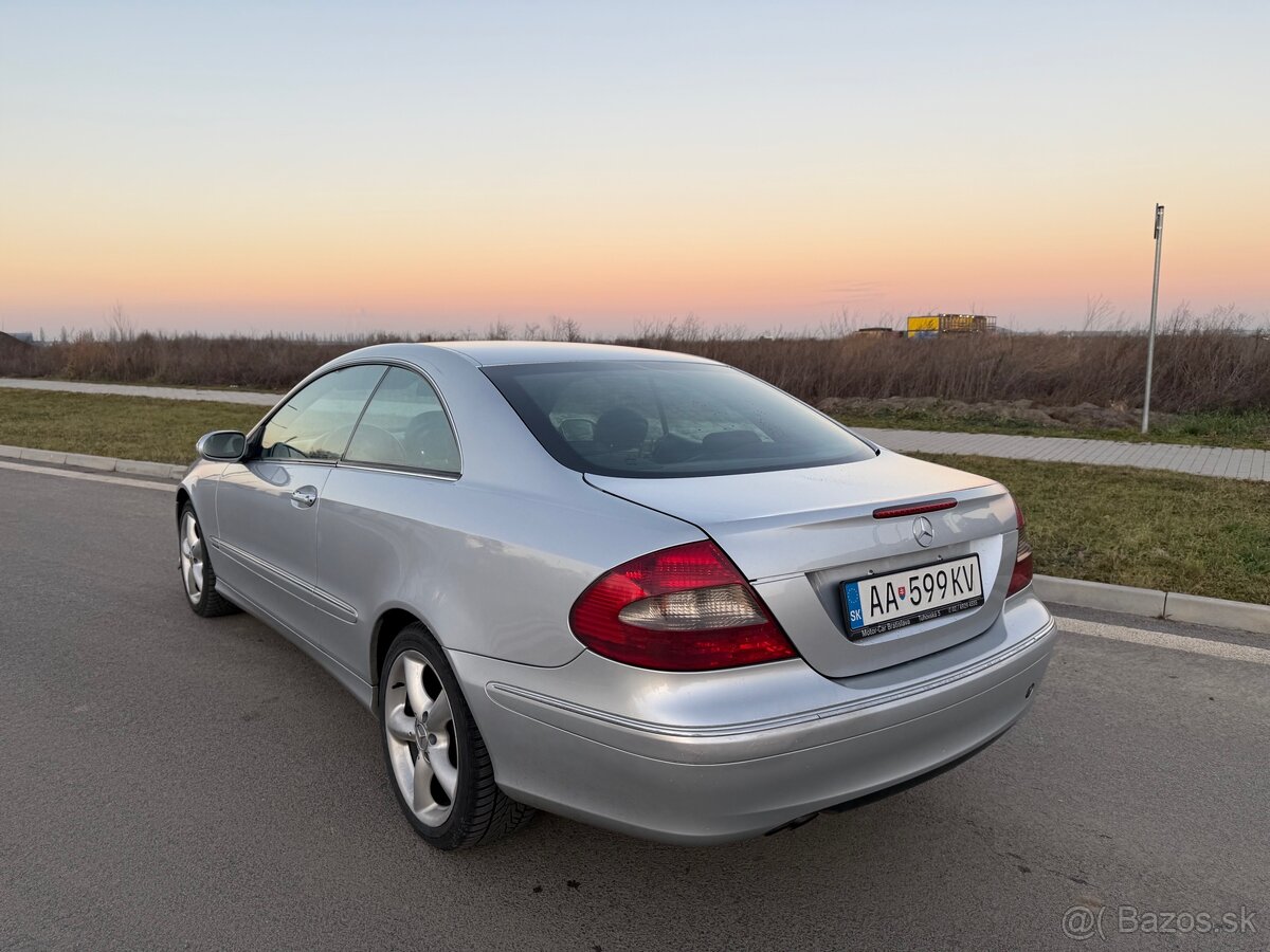Mercedes- Benz CLK 320 CDI - 4