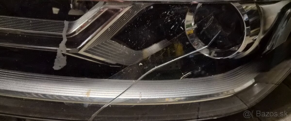 Audi Q7 rok 2016 vodičov svetlomet - 4