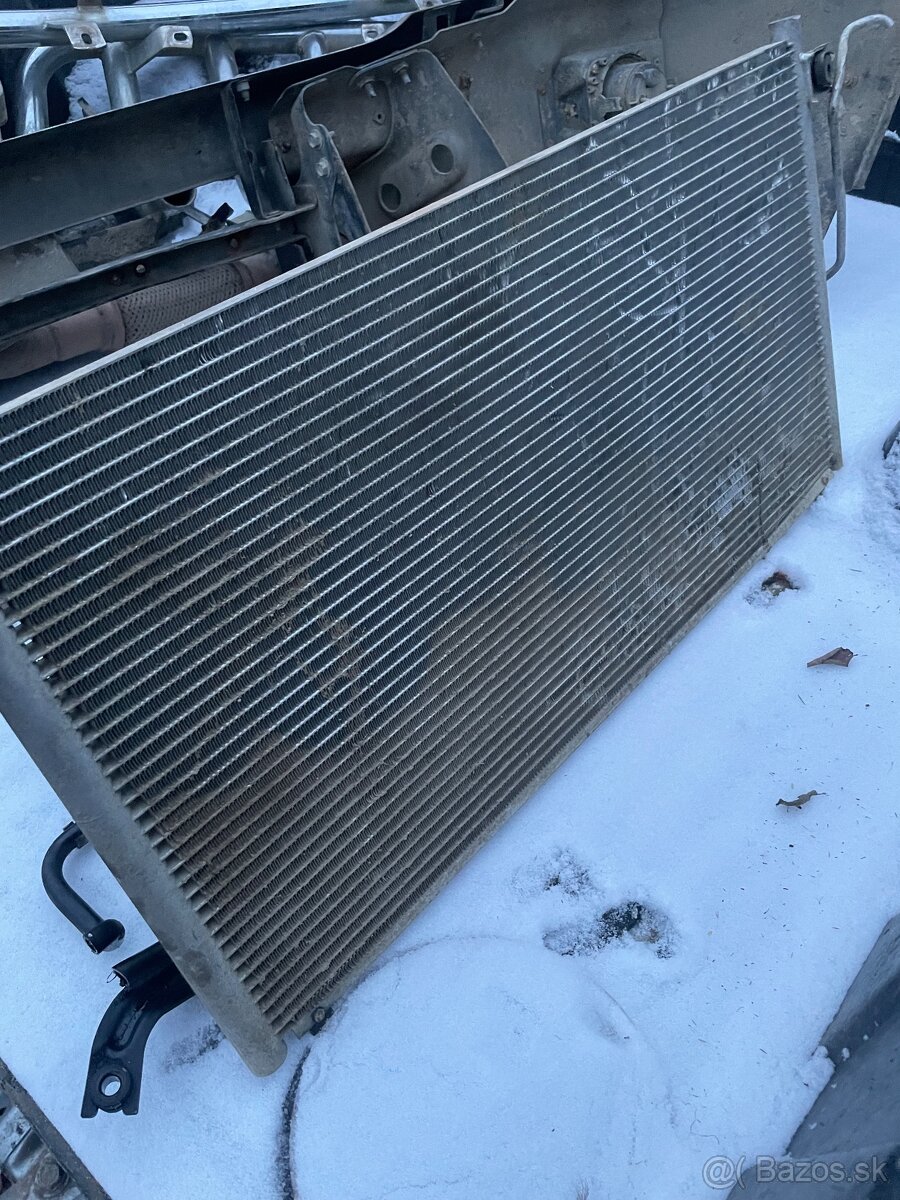 Chladič nissan patrol y61 - 4