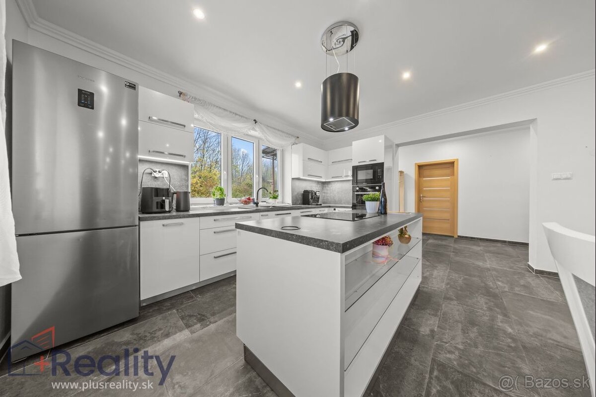 Rodinný dom s veľkým pozemkom v obci Vrakuň na predaj - 4