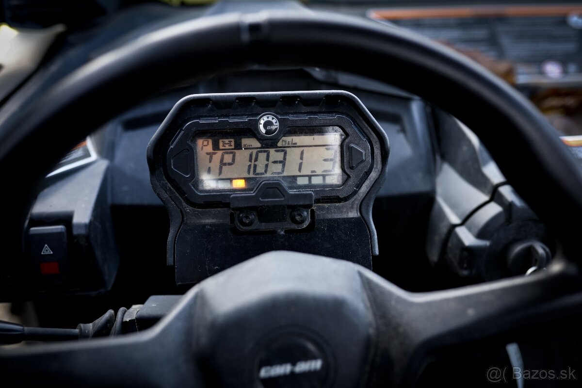BRP Can AM Maverick TRAIL DPS 800R